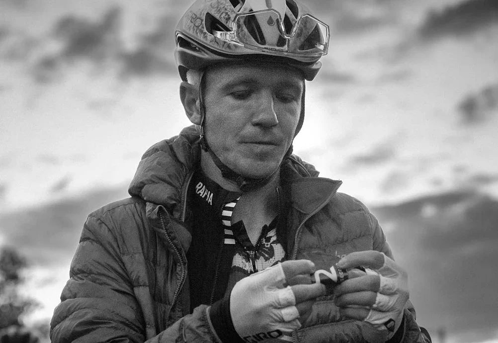 ¿Debo comer o beber en la hora previa a la carrera?